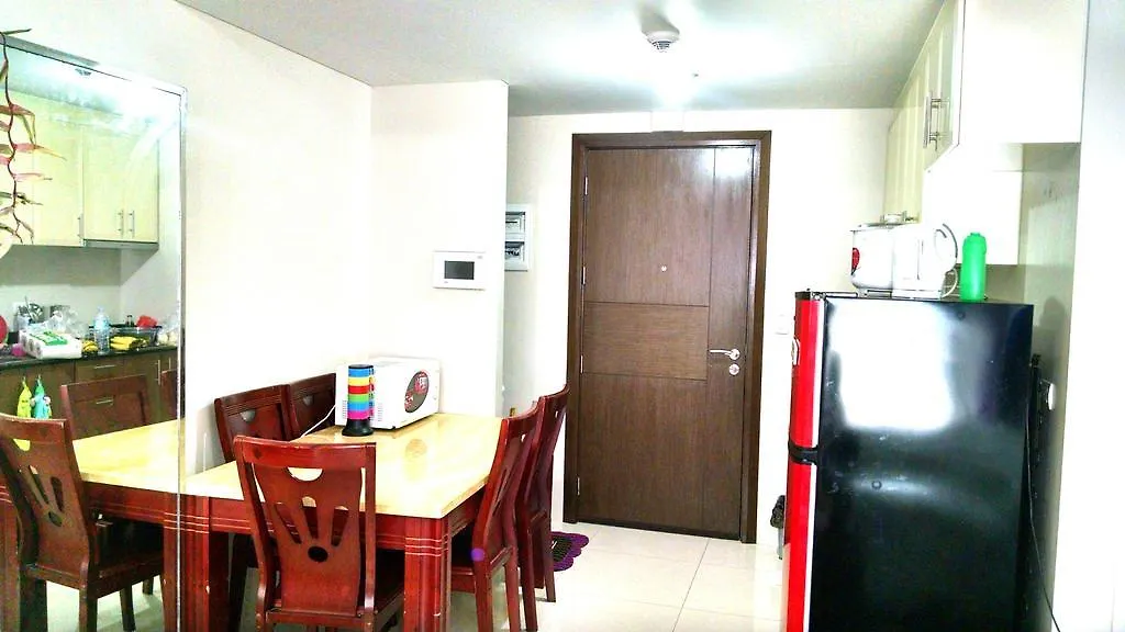 Apartment 3N Palm Tree Villas Manila